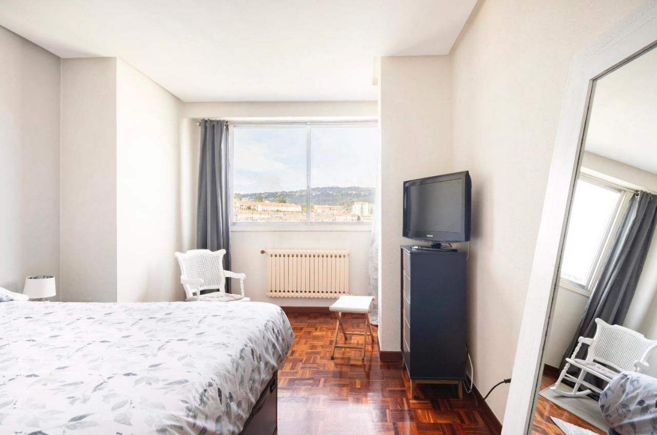 Apartamento en el centro de Ourense Exterior foto